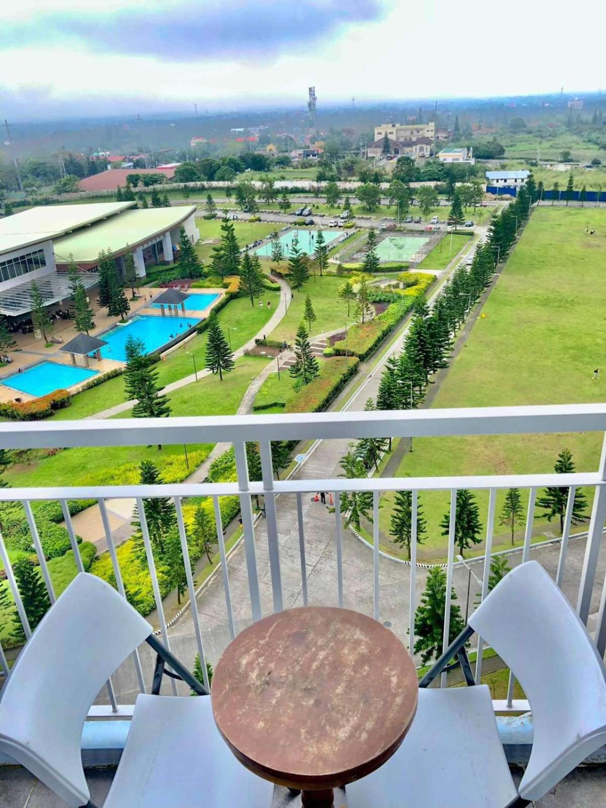 Jrt Suites Tagaytay Tagaytay City Exterior photo