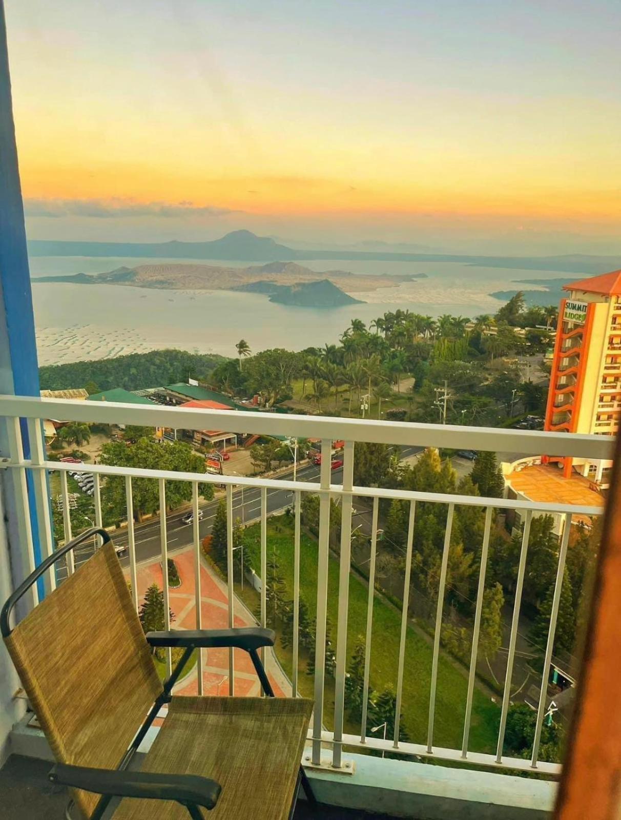 Jrt Suites Tagaytay Tagaytay City Exterior photo